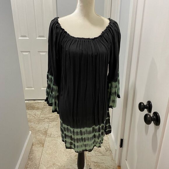 Dresses & Skirts - Ladies Dress 